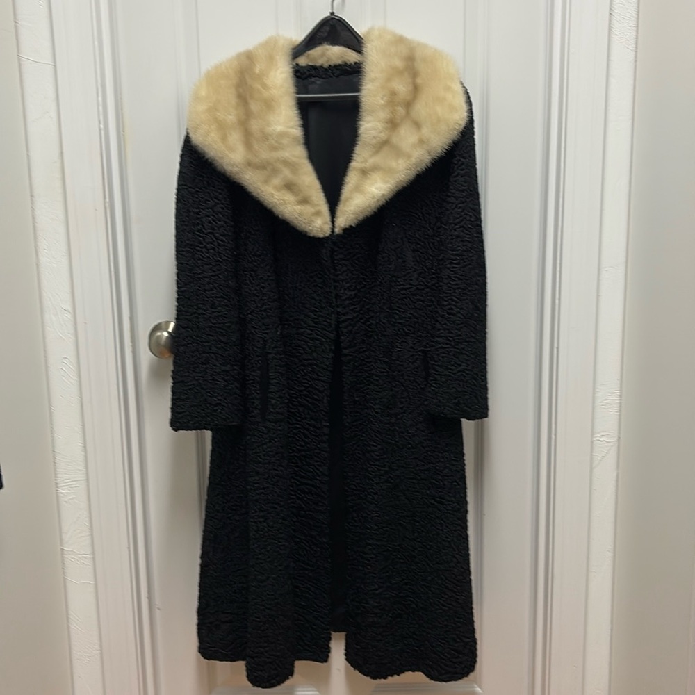Elsa‎ Schiaparelli Persian Lamb Coat w/Mink Collar